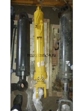 Цилиндр подъема стрелы правый LW300 (803071259)